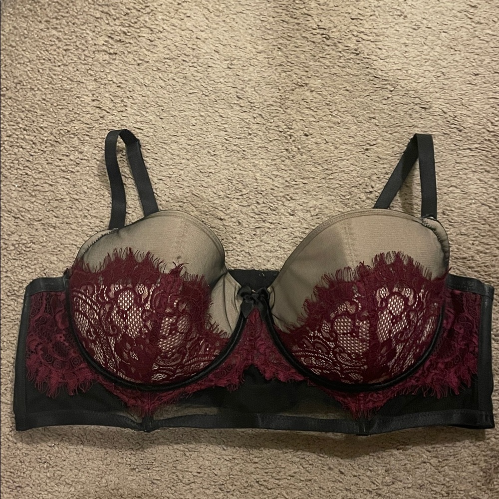 Torrid Size 3 Lace Overlay Bra - Burgundy and Black